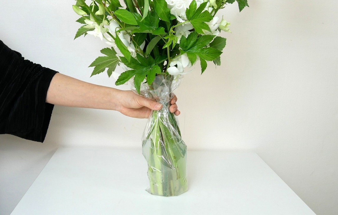 花束に使われる保水剤「エコゼリー」って？